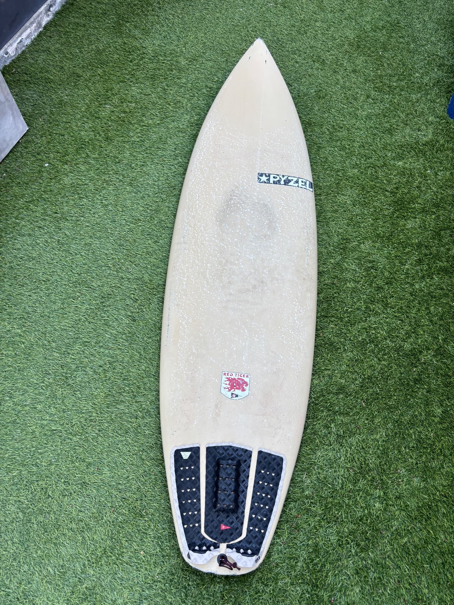 PYZEL Surfboards RED TIGER Custom Dark Arts - 6'8" (1 of 4)