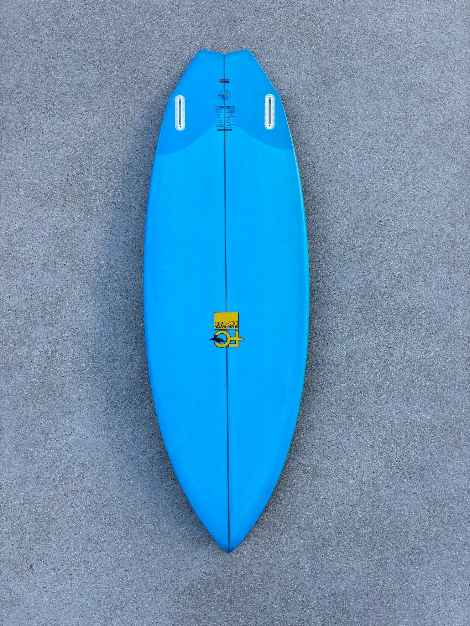 5’4 FCD Mako Twin (4 of 5)